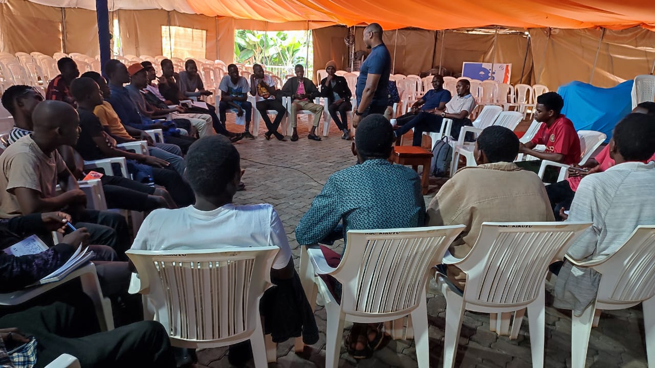 NBC Kik - Steadfast men & UoN CU students in a mentorship forum